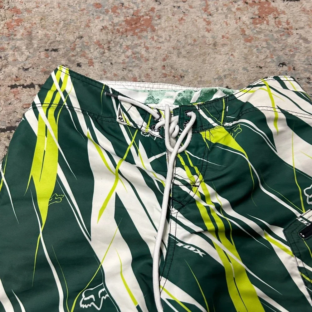 Fox Racing Board Shorts Men 32 Green Geometric Graphic Print Cargo Pocket Y2K
